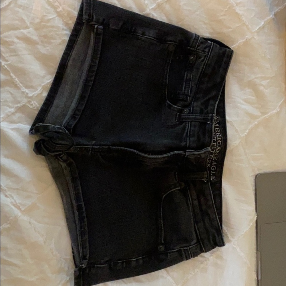 American eagle black shorts